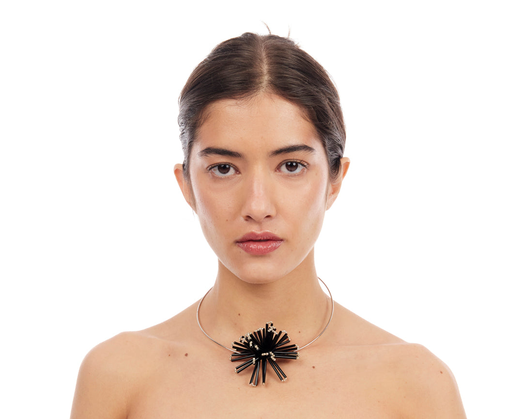 Dandelion Bloom Choker - Black