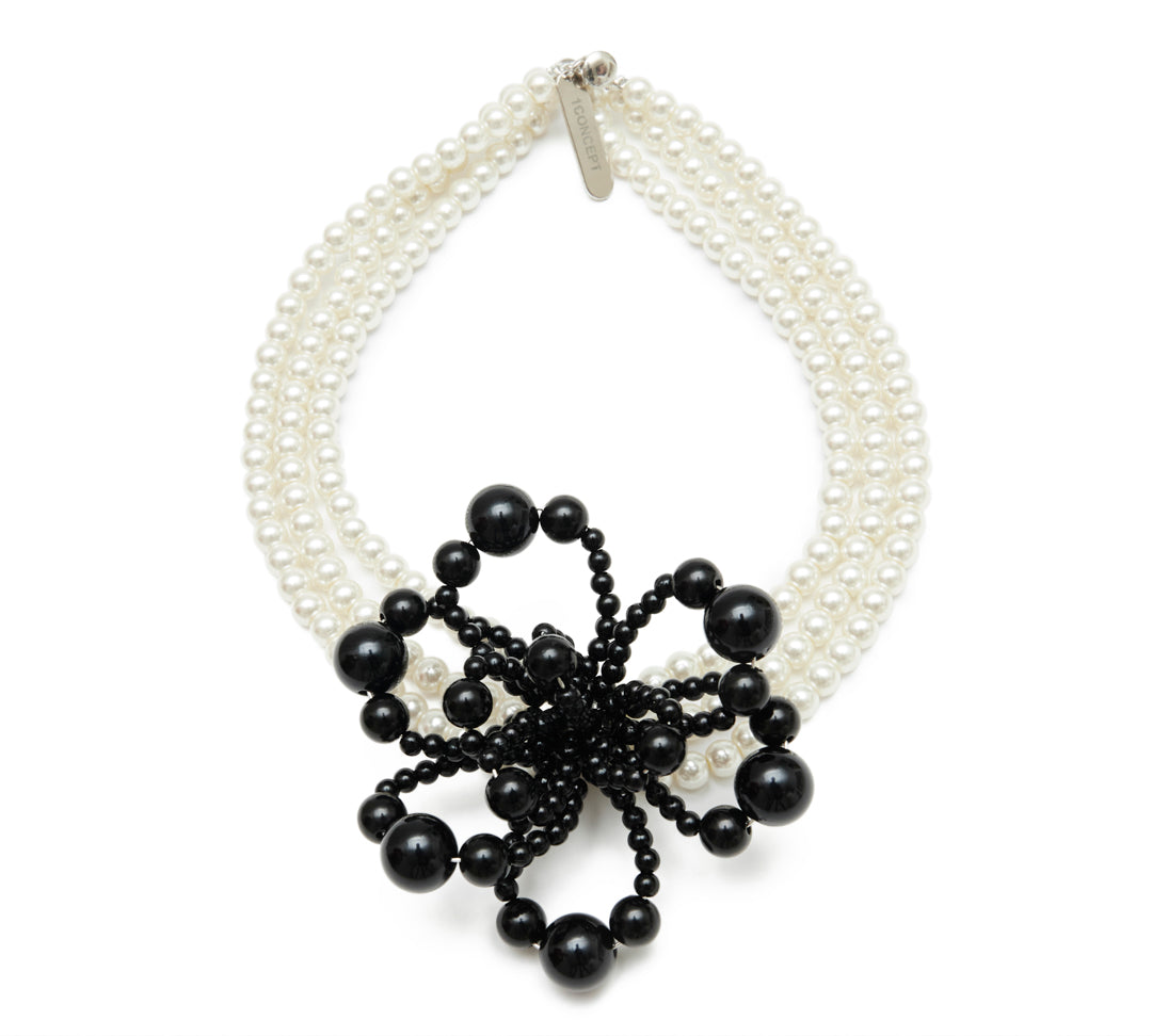 Bloom Armor Choker - Black & Pearl