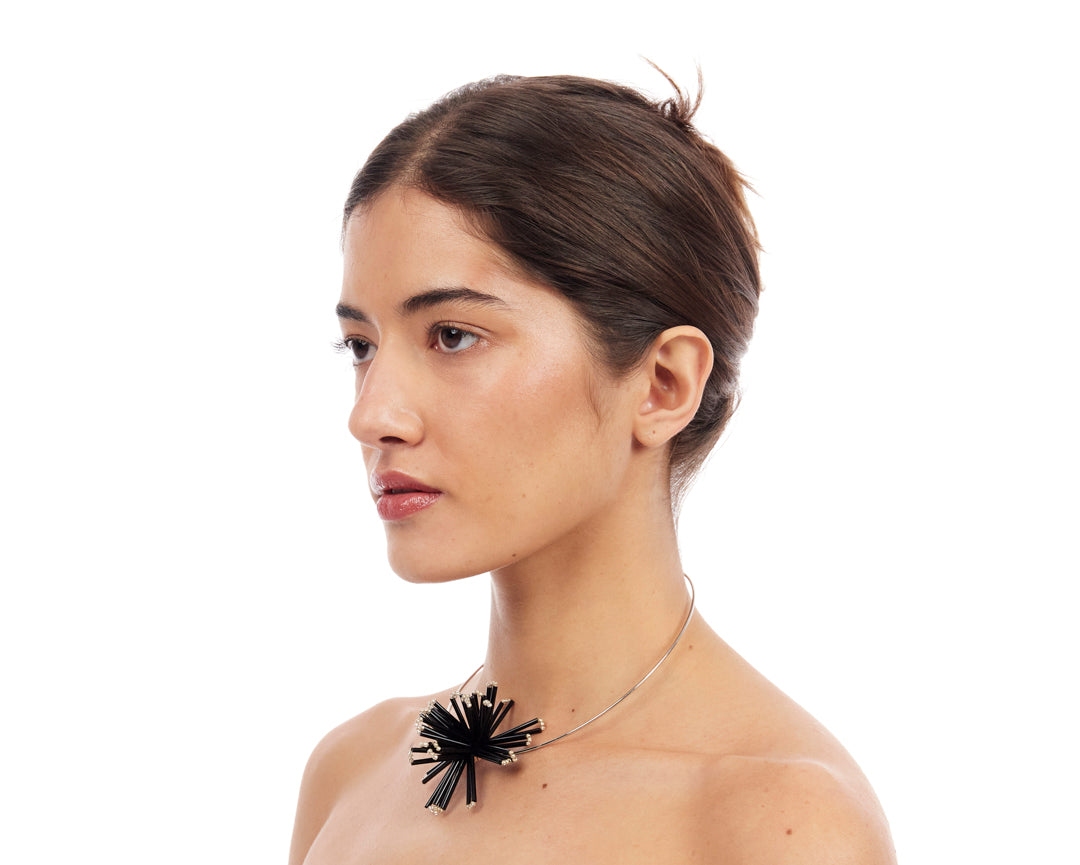 Dandelion Bloom Choker - Black