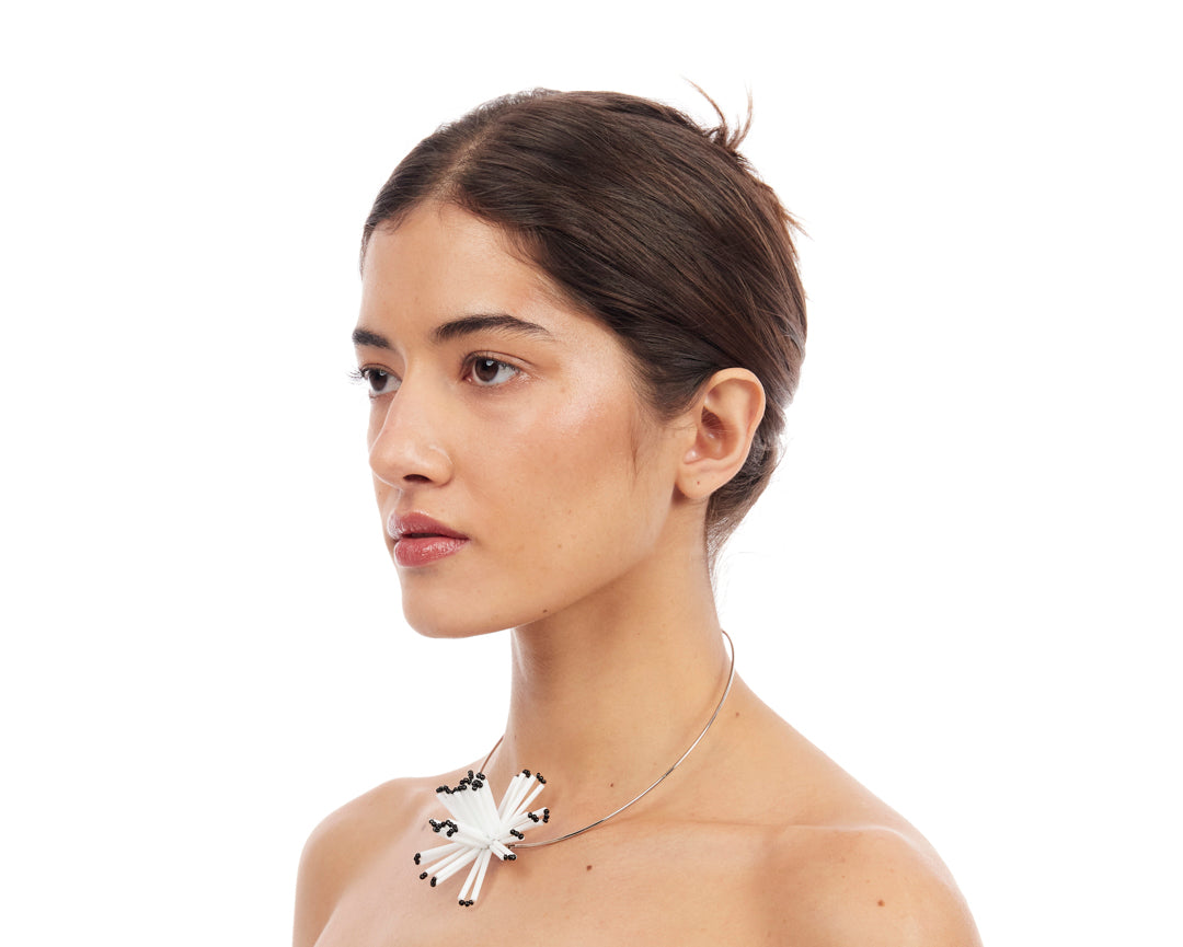 Dandelion Bloom Choker - White