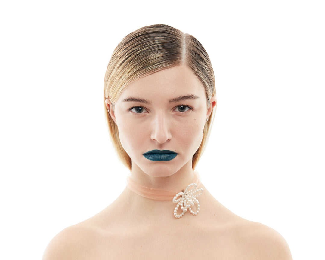 Loop Petal Choker - Pearl