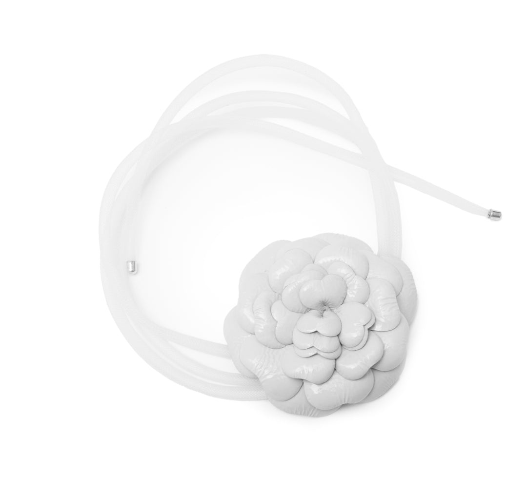 Solitary Bloom Choker White